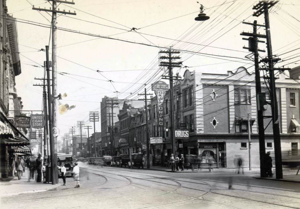 #55 Queen & Duncan looking southeast, 1920s