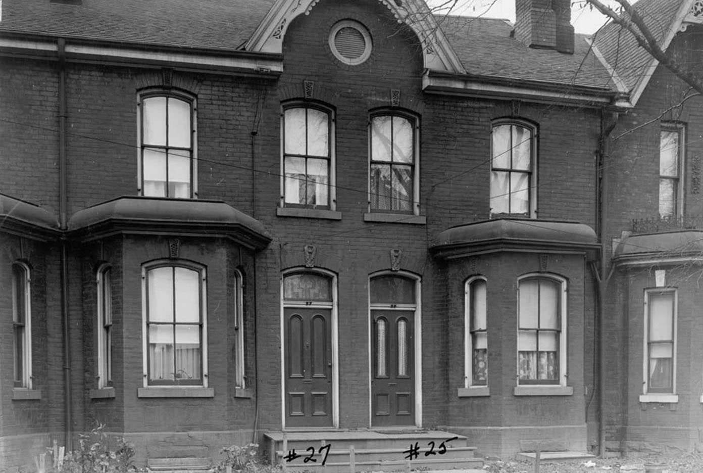 #73 25-27 Oak Street – Nov. 10, 1947