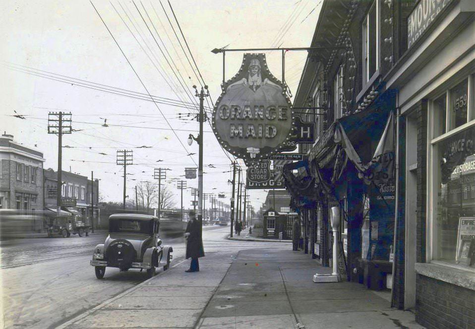 #25 Orange Maid Drink – Danforth Avenue, south side, west of Coxwell Avenue.. View is looking east, 1920s
