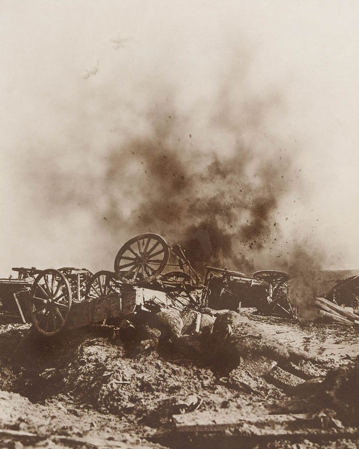 A Soldier&;s Perspective: Frank Hurley&;s WWI Western Front Photography WWI