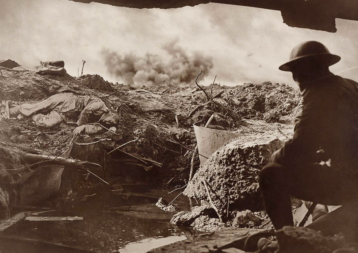 A Soldier&;s Perspective: Frank Hurley&;s WWI Western Front Photography WWI