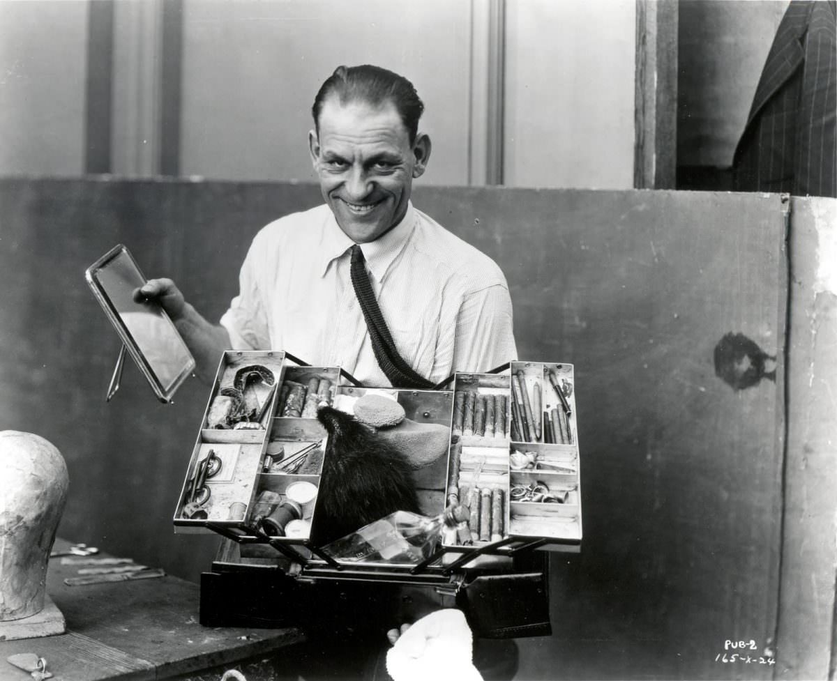Lon Chaney.