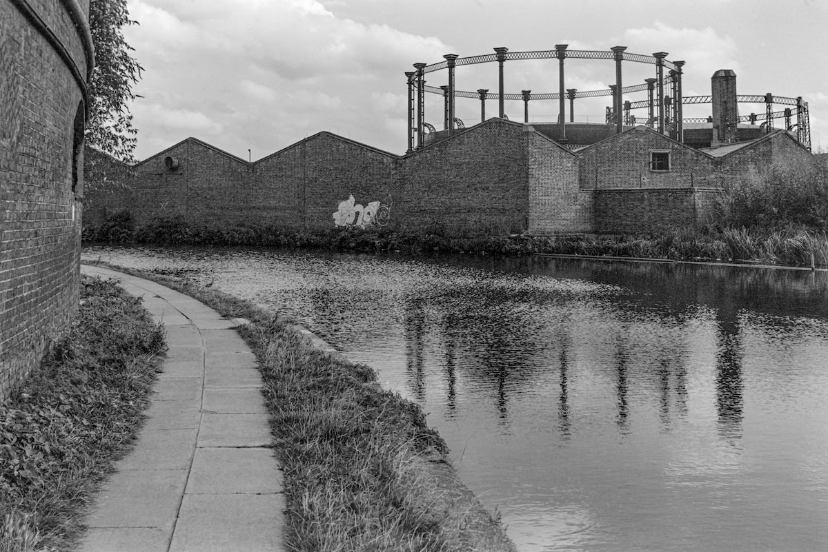 #14 Gas Holders, Regent’s Canal, 1985