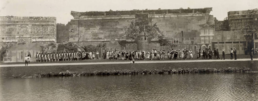 #52 Day of the Three Flags, Pageant, 1914