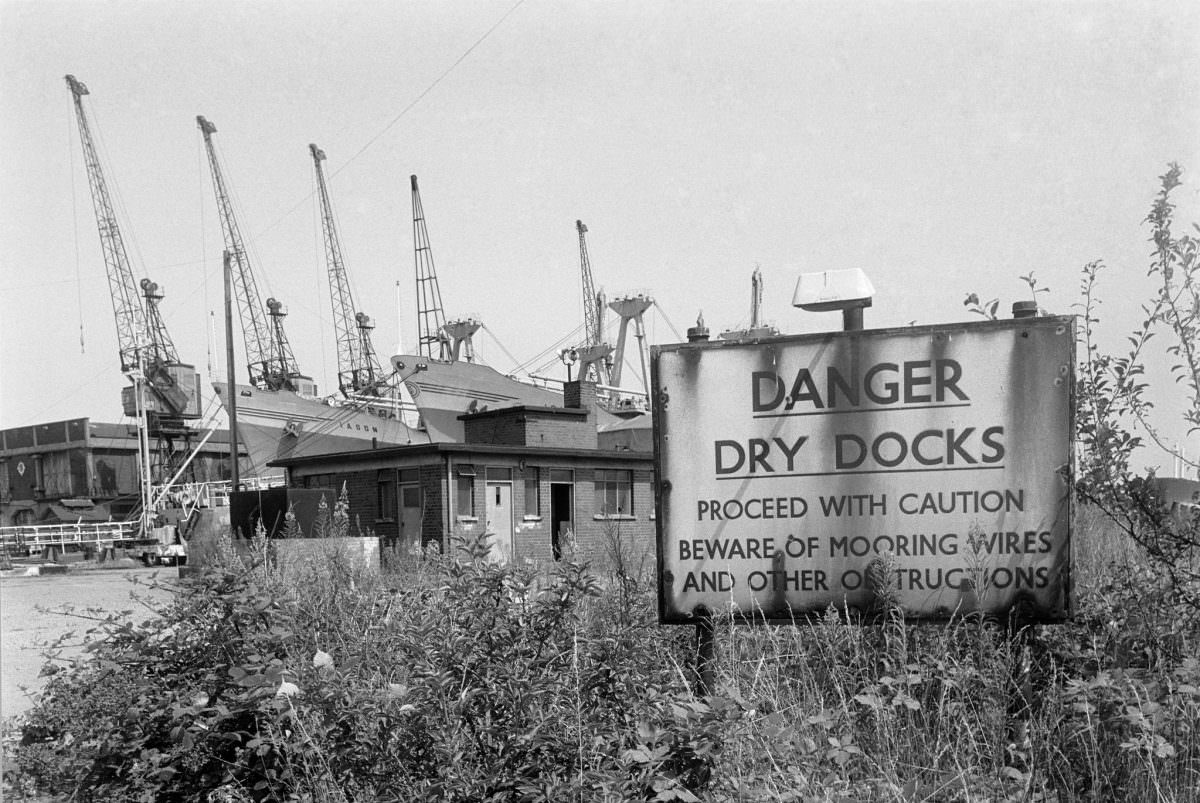 #21 Danger Dry Docks, King George V Dock, Newham, 1984