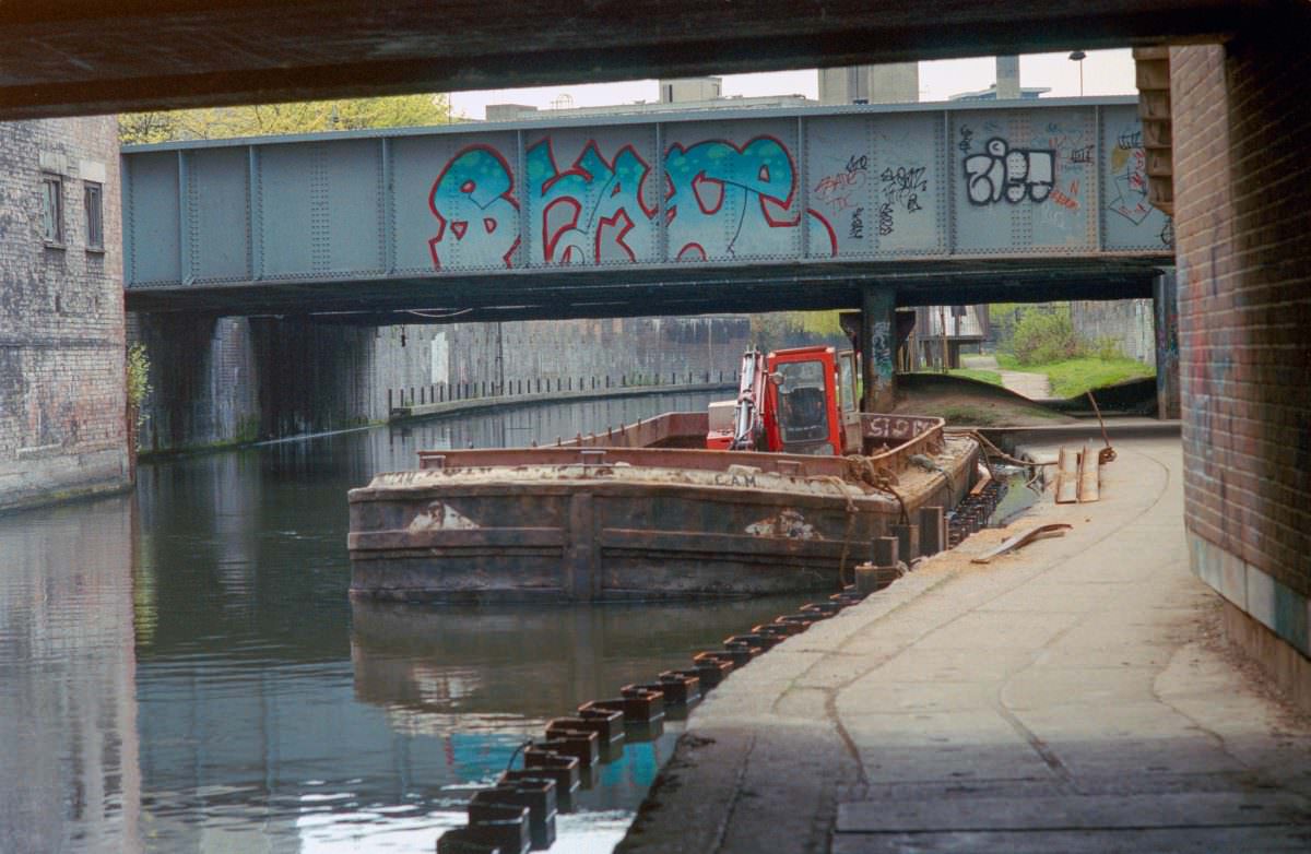 #51 Bridges, Regent’s Canal, Marylebone, Westminster, 1987