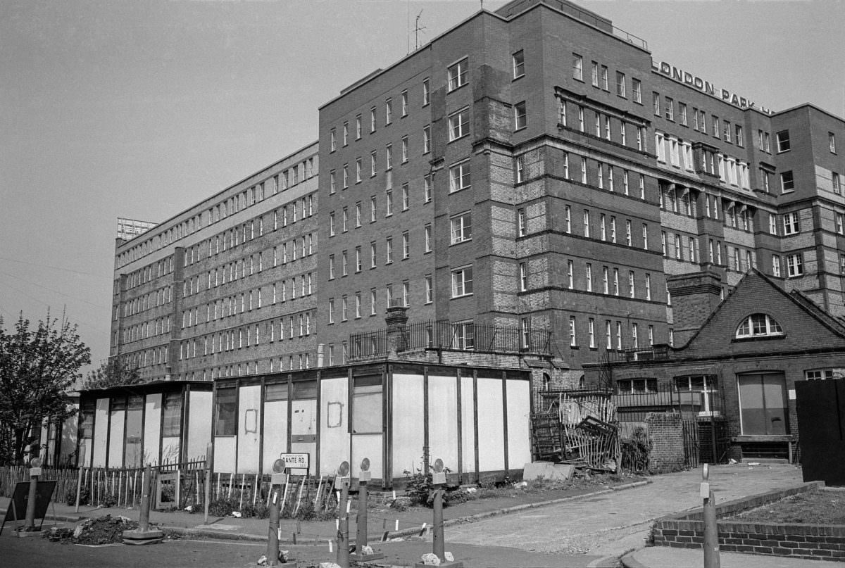 #63 Prefabs, Dante Road, and London Park Hotel, Elephant & Castle, Southwark, 1982