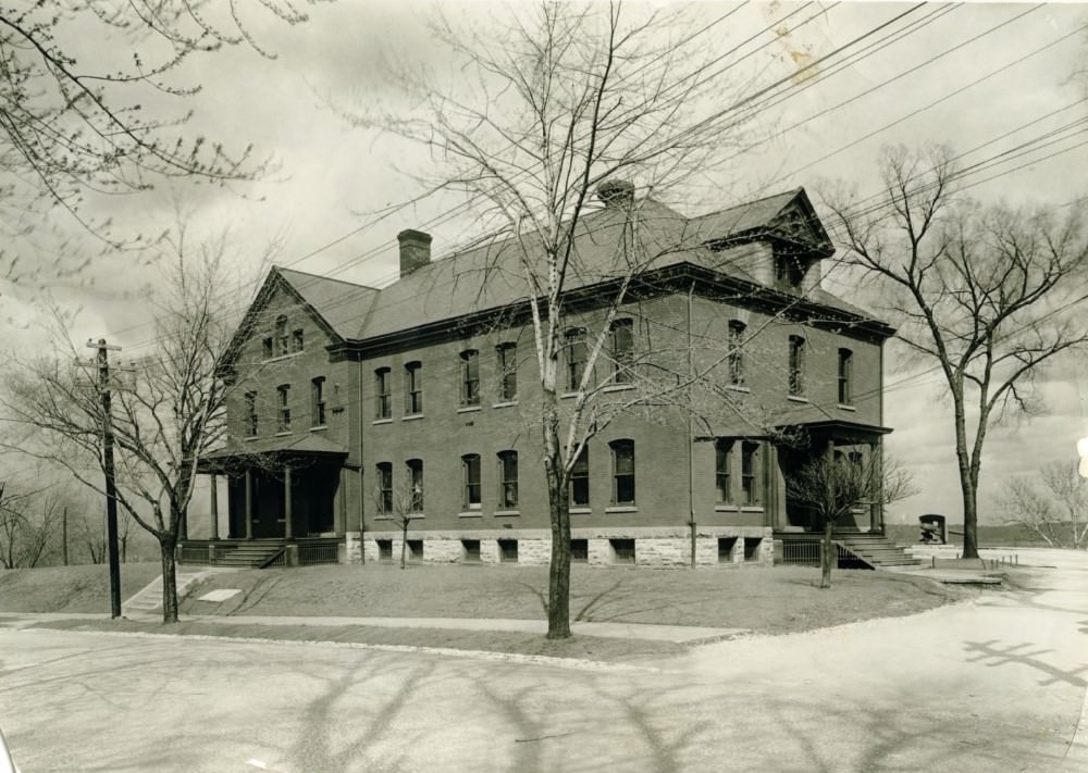#25 Jefferson Barracks – 1898 Headquarters, 1898