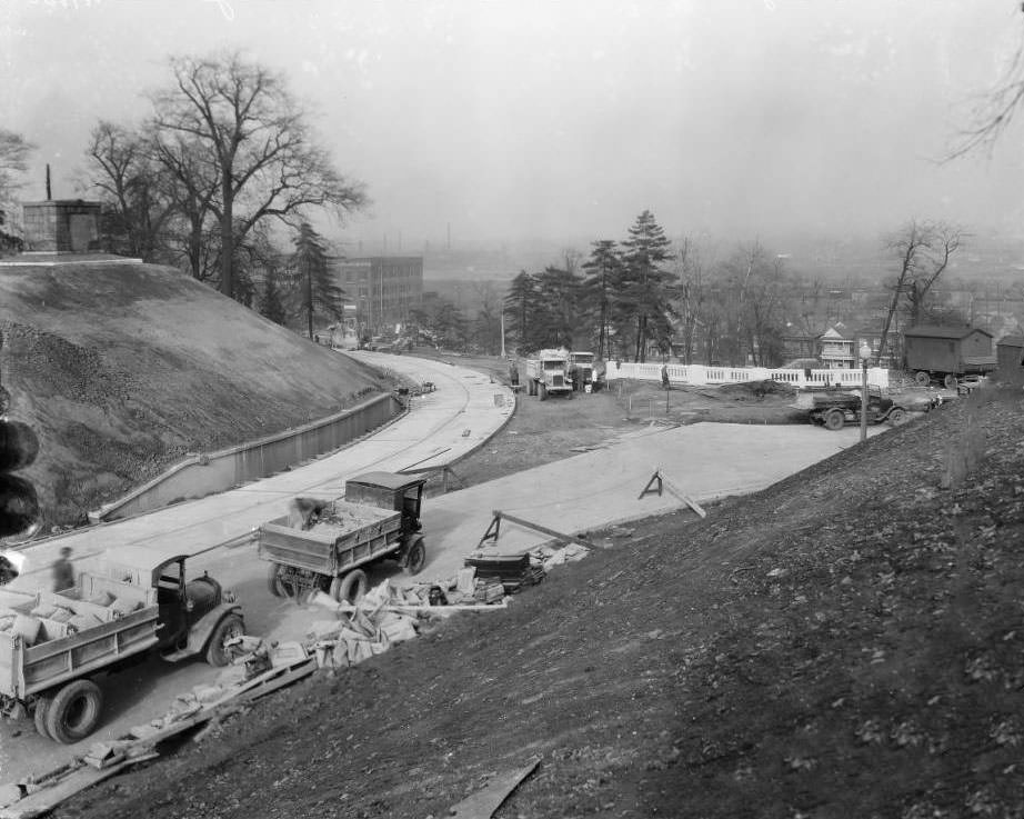 #106 Calvary Ave. construction, 1925