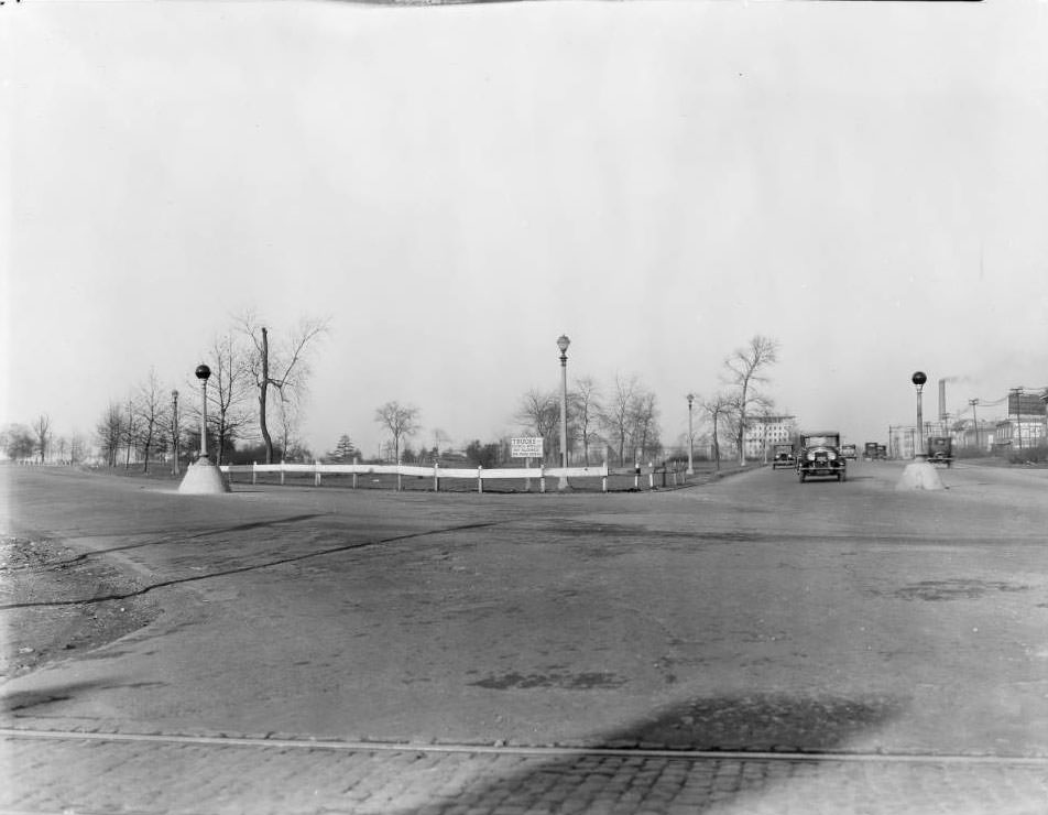 #30 Kingshighway Blvd. at Oakland Ave., 1925