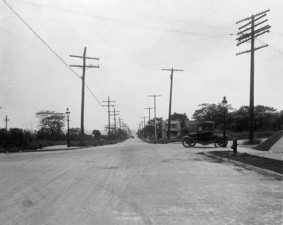 #55 Clayton Ave. at W. Billon (Hampton) Ave., 1925