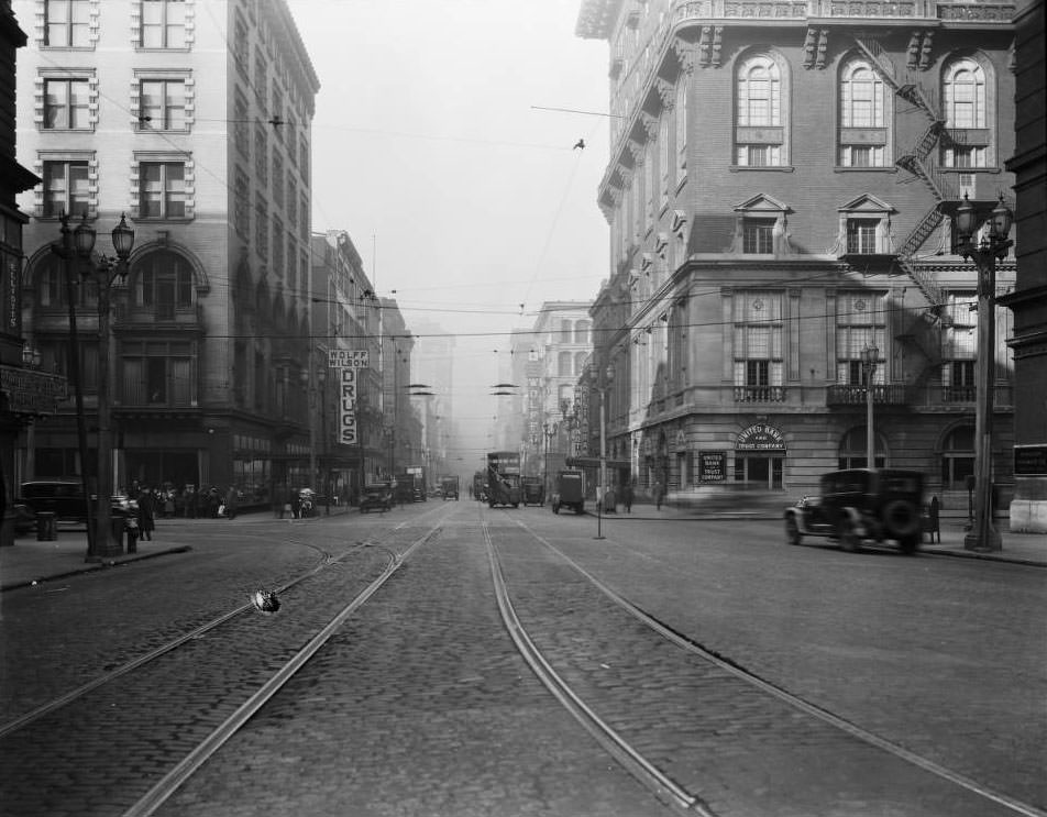 #66 Washington west from Fourth, 1925