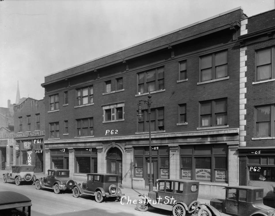 #68 Chestnut near 14th, 1925