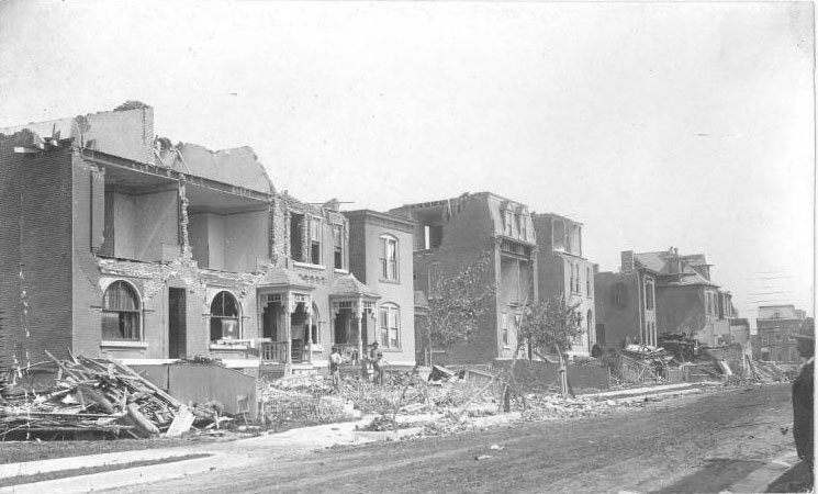 #43 Oregon Avenue residences, all but destroyed, 1896