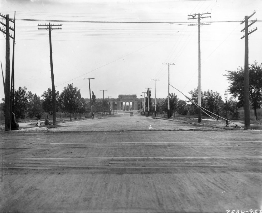 #12 The Jefferson Memorial Building in Forest Park. The view is looking south from the intersection of Debaliviere Avenue and Forest Park Parkway.