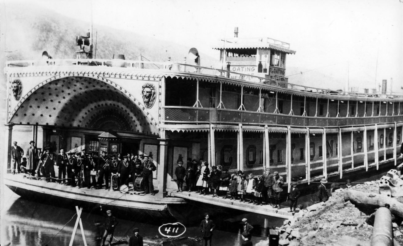 #8 Cotton Blossom Floating Theatre 1912.