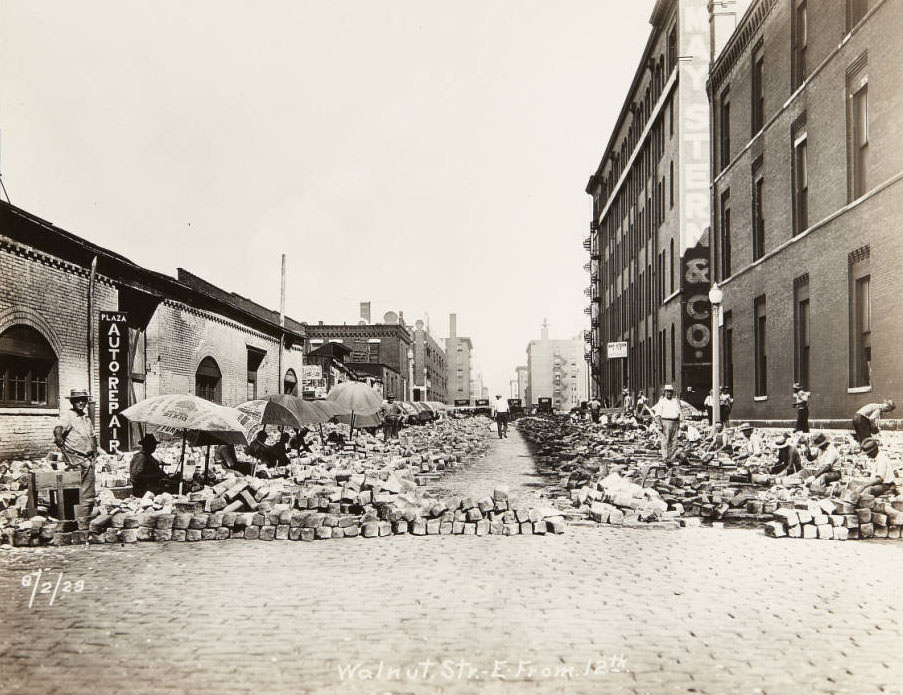 #91 Street repair on Walnut, 1910s