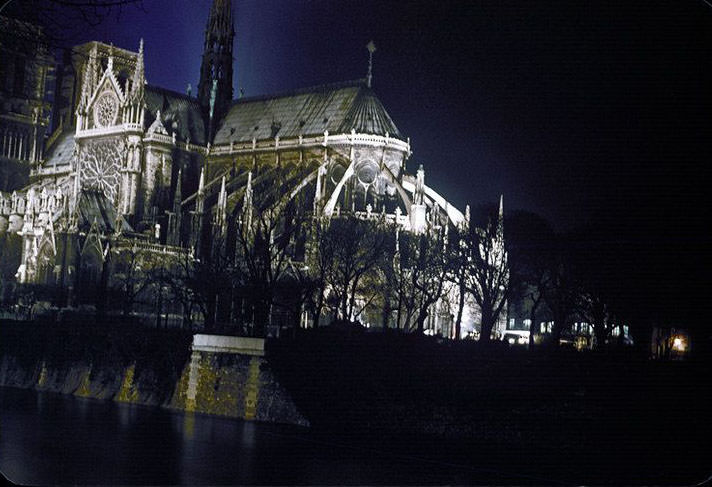 #101 Notre-Dame at night, May 1959