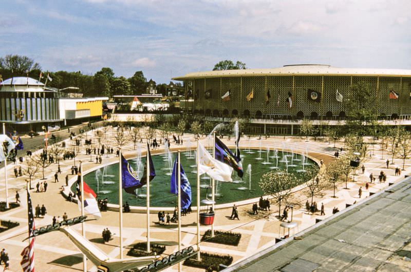 #118 American Pavilion.