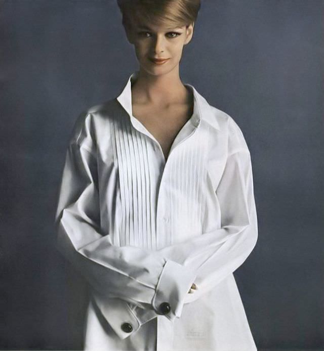 #20 Anne de Zogheb, Lady Van Heusen ad, 1962