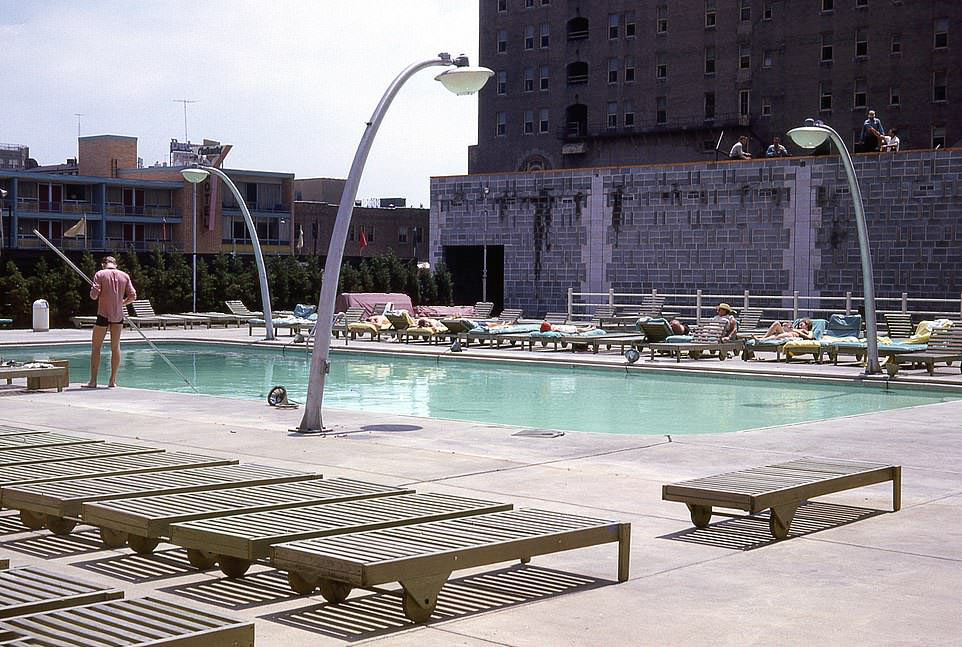 #55 As well as sunning themselves on the beach, holidaymakers heading to Atlantic City would soak up the rays around hotel pools
