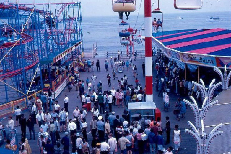 #21 Ride on the Steel Pier, Atlantic City, 1967.
