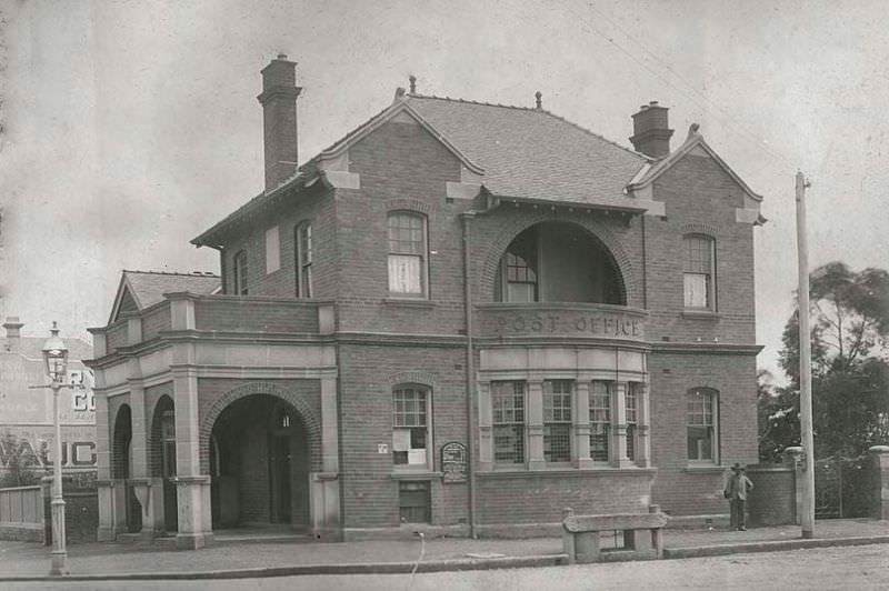 #4 Annandale Post Office