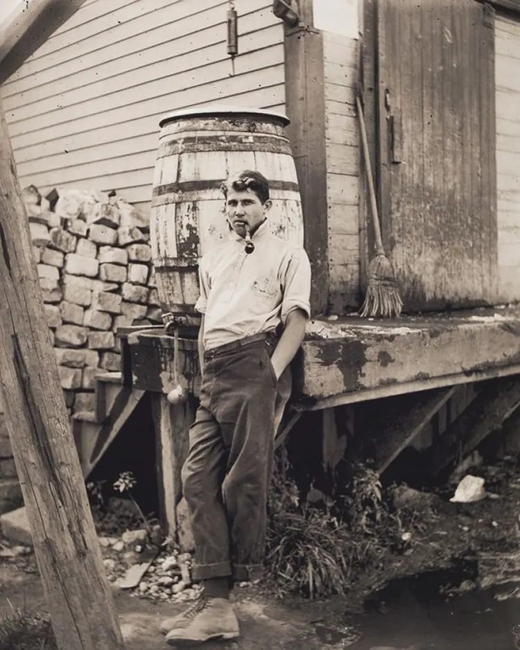 #30 Lon Edwards. Though Bullard lacked a professional photography studio, his logbook indicates payment for some of his neighborhood photographs.