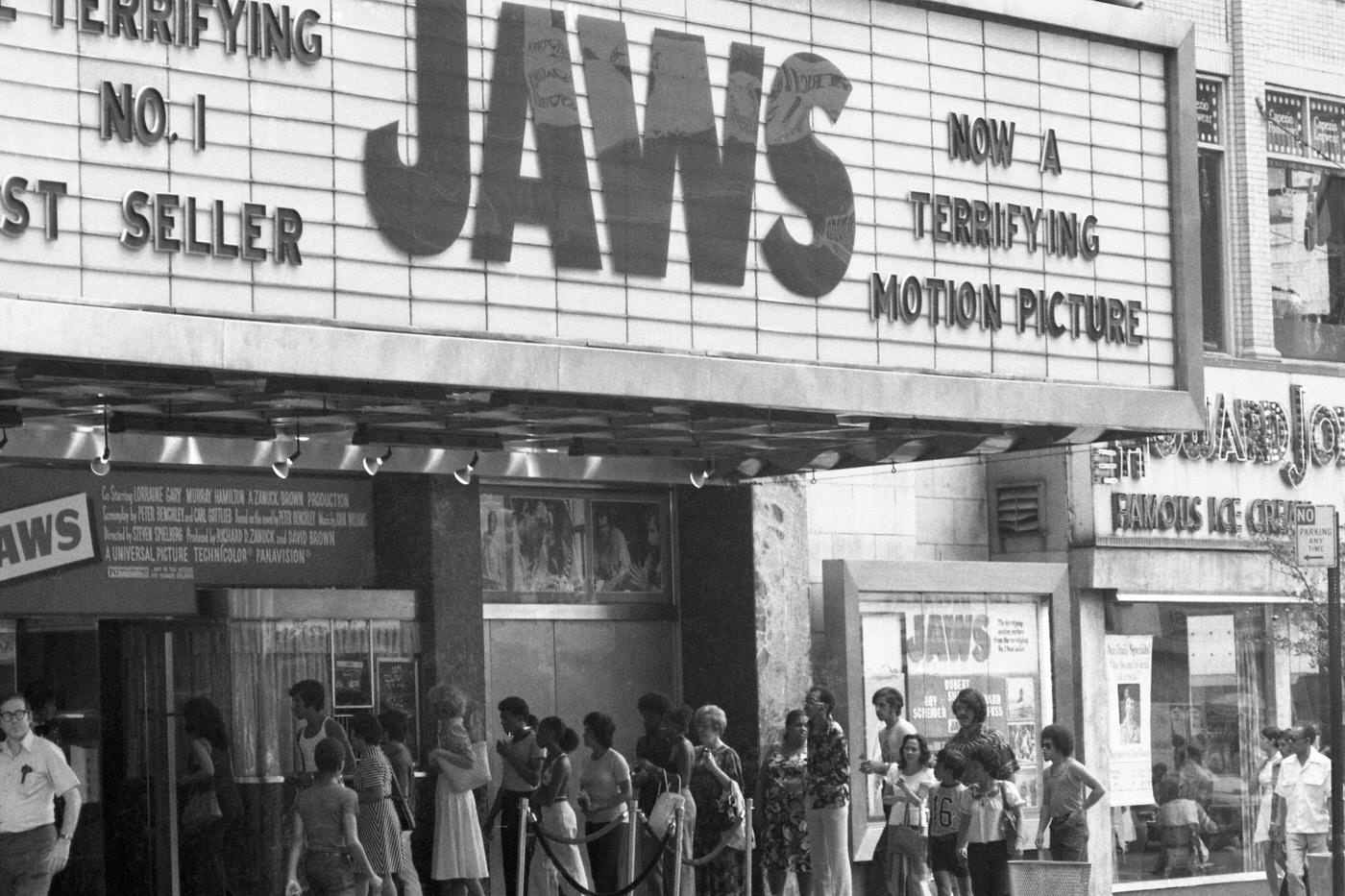 Crowds line up outside movie house to see, ‘Jaws’