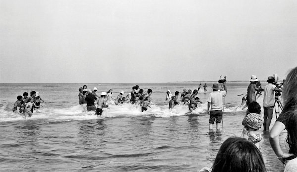 Behind the Scenes of Jaws: The Making of a Hollywood Classic Movies