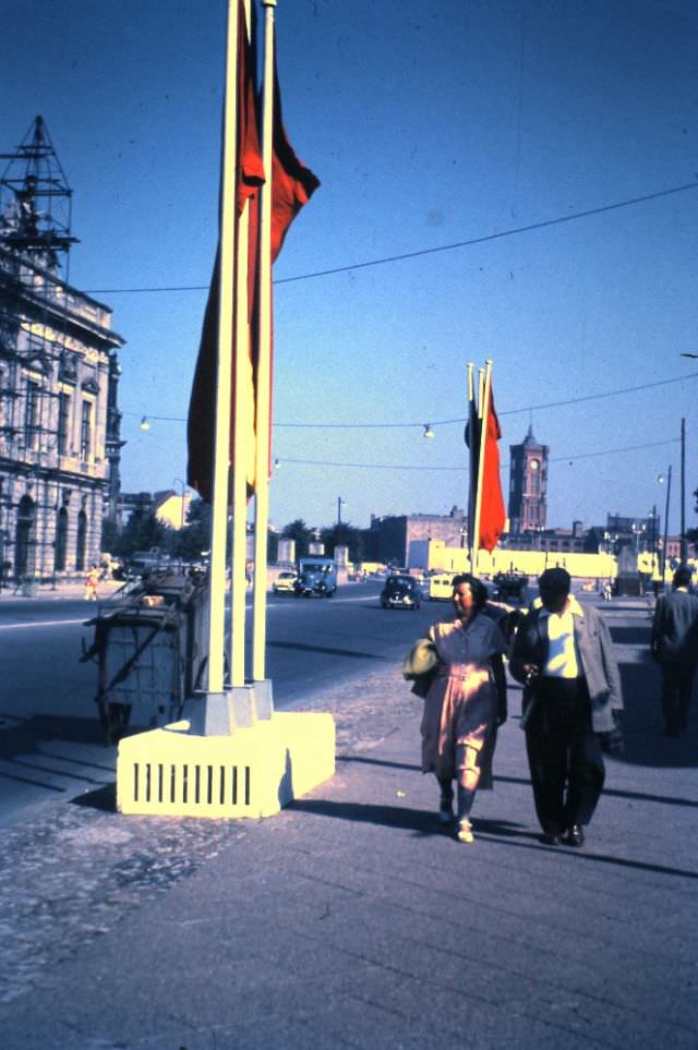 #21 Unter den Linden East Berlin, September 11, 1959
