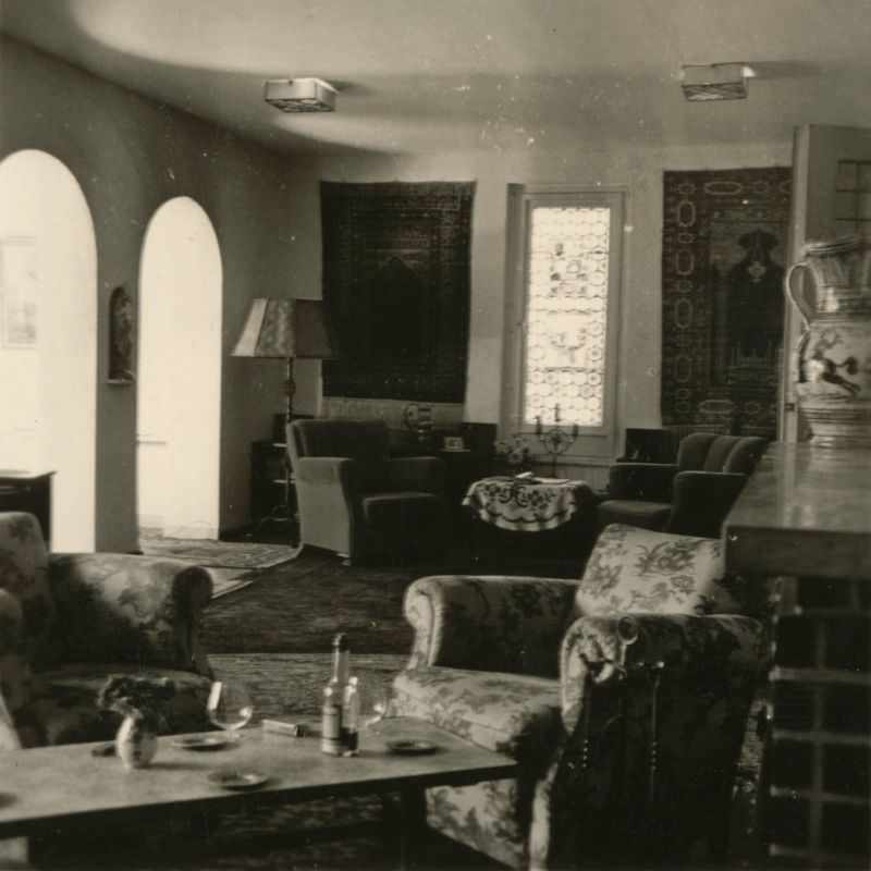 #28 Sitting room in Helga’s Berlin House, 6 Hermannstraße, Zehlendorf, Berlin, Germany, 1940s