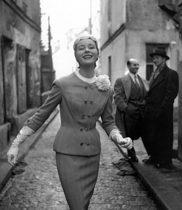 #106 Bettina in a suit by Madeleine de Rauch, March 2, 1953