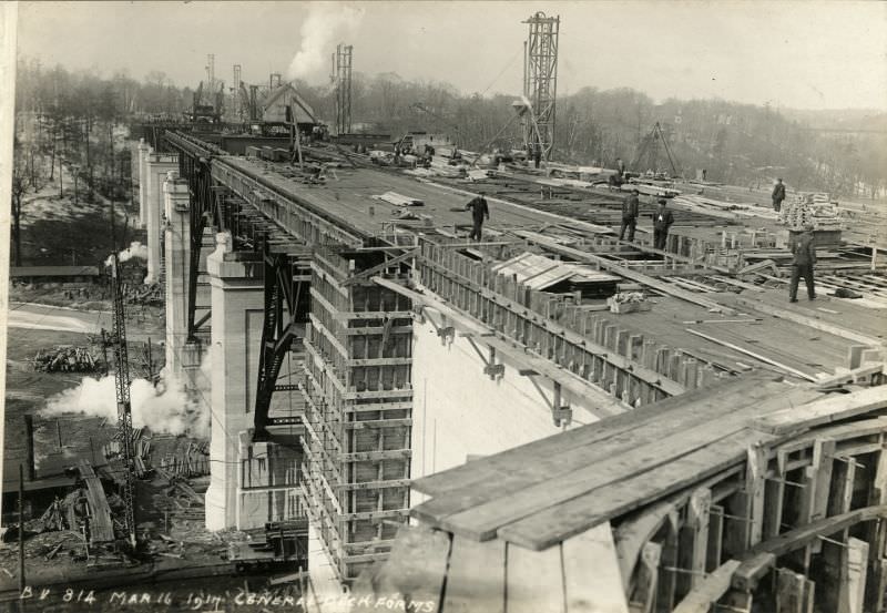 #47 Central Deck Froms