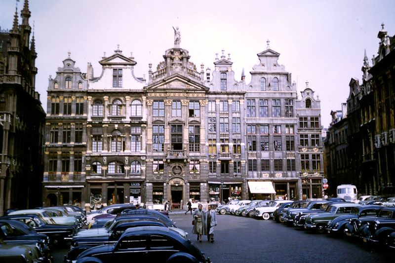#25 Grand Place, September 1956
