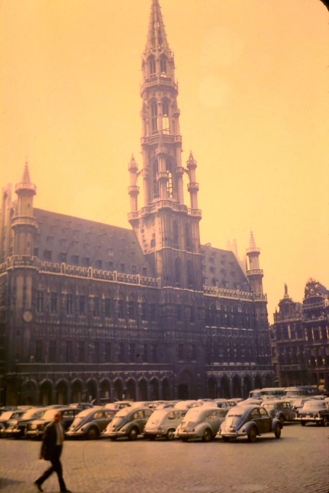 #31 Hotêl de Ville and Grand Place, September 1956