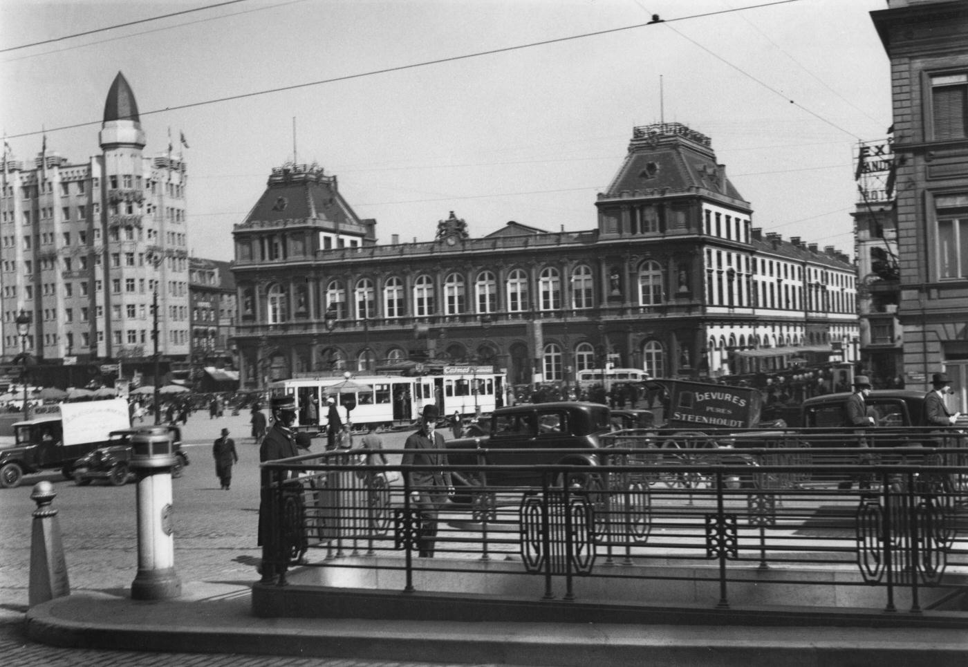 #7 Belgian City, 1955