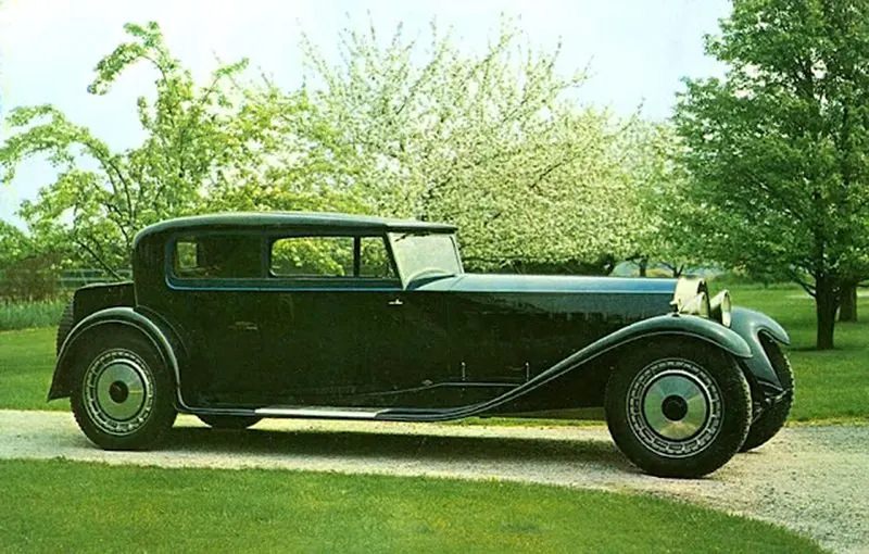 The Elite&;s Choice: The Story of Bugatti&;s Luxury Cars in the 1920s and 1930s Vehicles &; Transportat