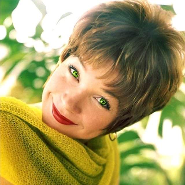 #19 Shirley MacLaine, photo by Chiara Samugheo, 1960s
