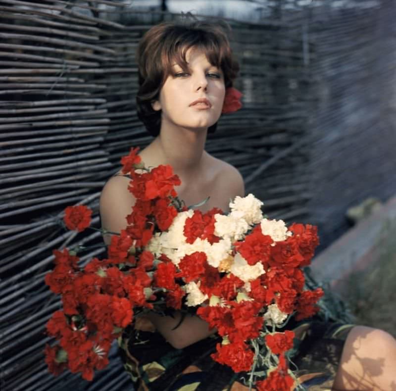 #21 Stefania Sandrelli, photo by Chiara Samugheo, 1960s