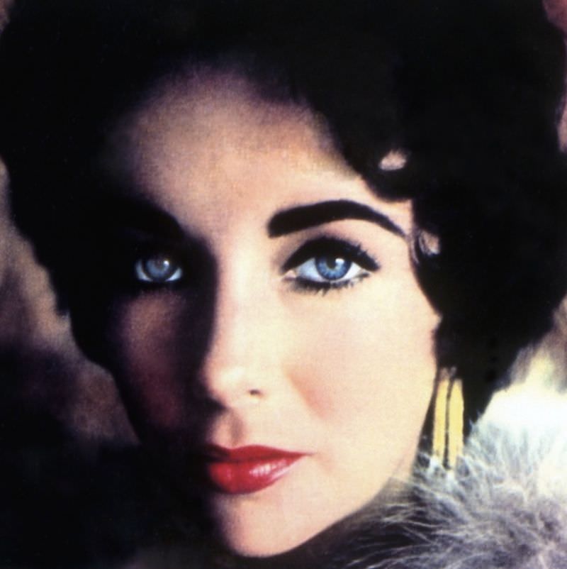 #10 Elizabeth Taylor, photo by Chiara Samugheo, 1958