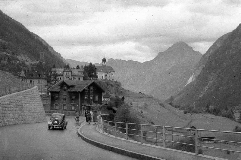 #148 Switzerland. Wassen, 1950