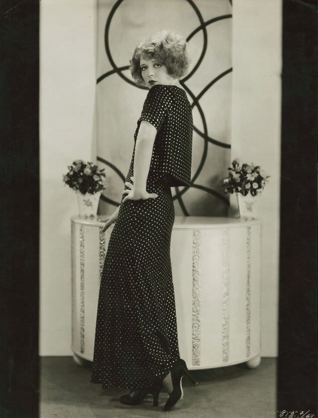 Stunning Photos of Clara Bow and other Stars from the movie &;Her Wedding Night (1930)&; Movies &; TV