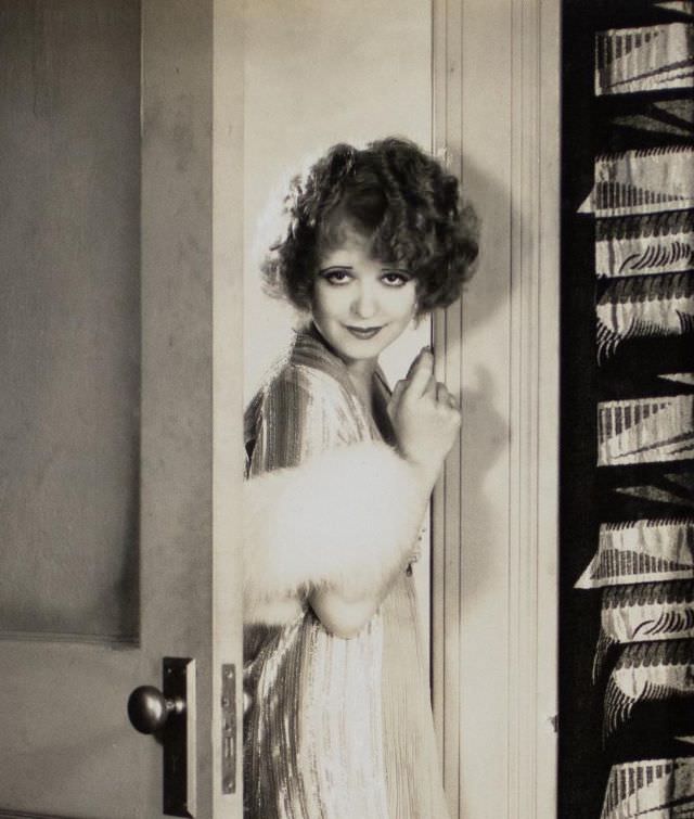 Stunning Photos of Clara Bow and other Stars from the movie &;Her Wedding Night (1930)&; Movies &; TV
