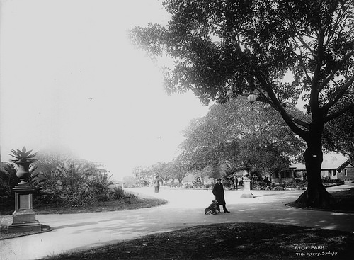 The Heart of Sydney: A Look at Hyde Park in the Early 1900s Places &; People