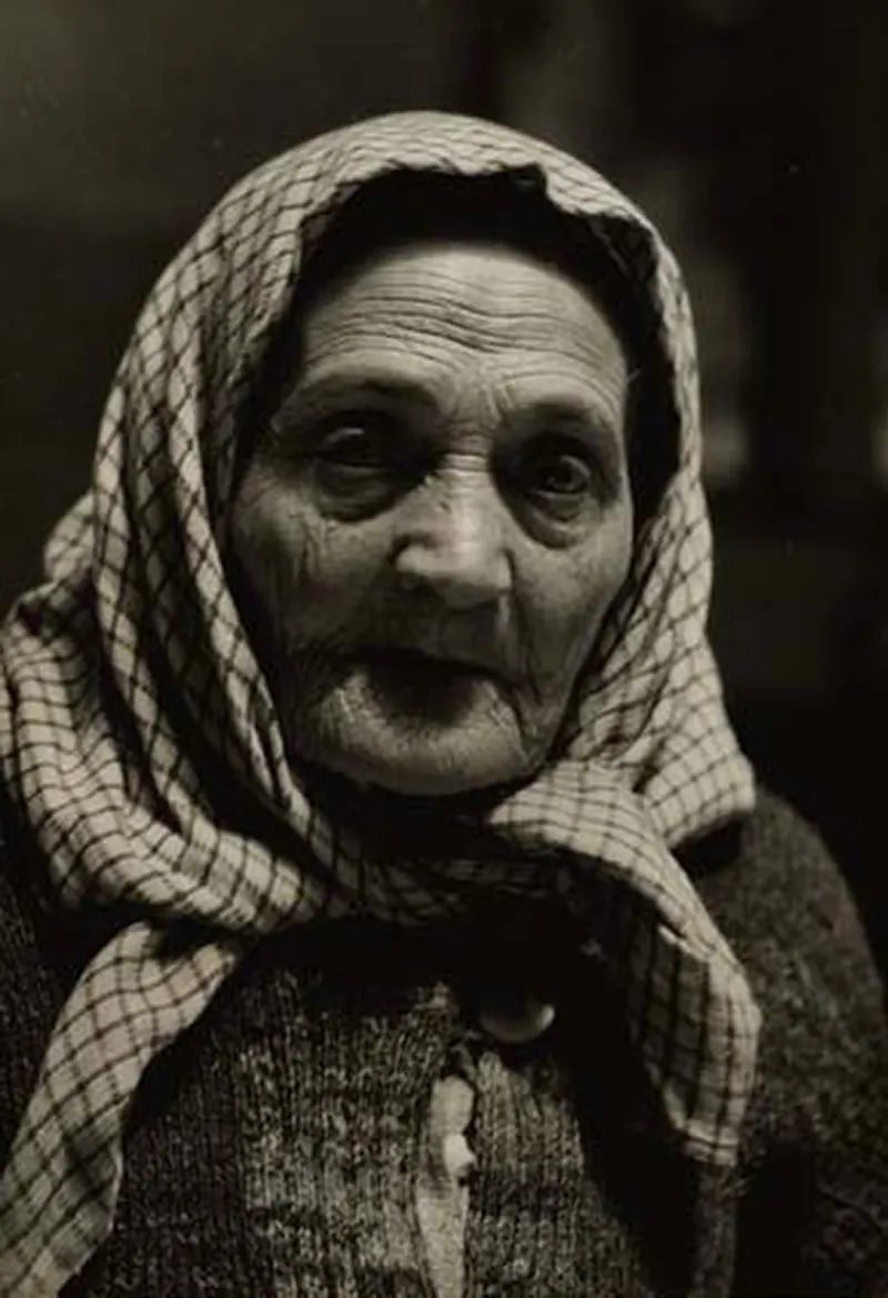 #41 Italian grandmother at Ellis Island, 1926.