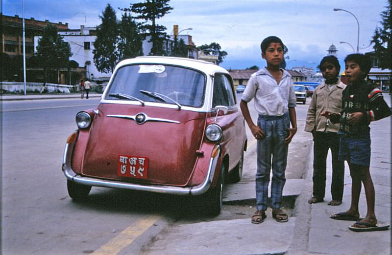 The Isetta: The Unique Microcar from the 1950s that was too ahead of its time Vehicles &; Transporta