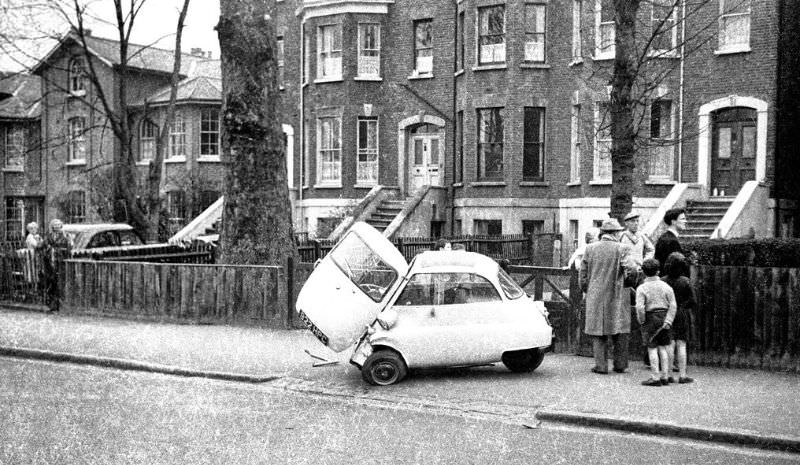 The Isetta: The Unique Microcar from the 1950s that was too ahead of its time Vehicles &; Transporta
