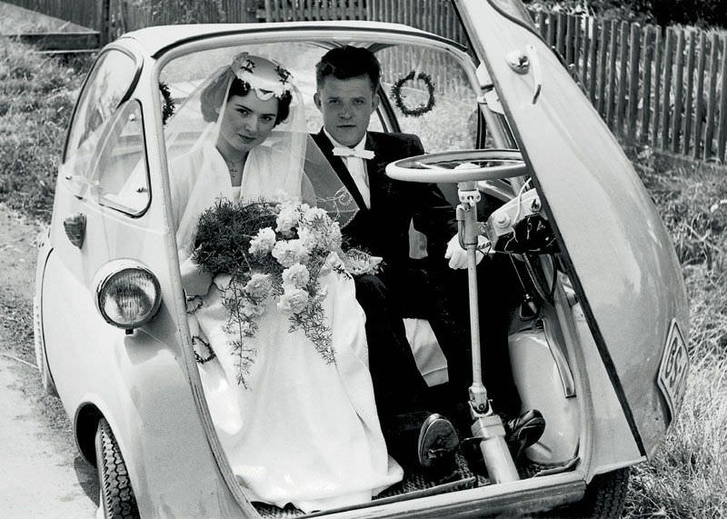 The Isetta: The Unique Microcar from the 1950s that was too ahead of its time Vehicles &; Transporta