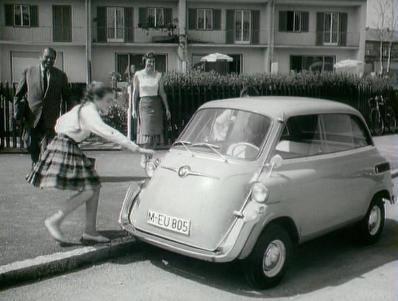 The Isetta: The Unique Microcar from the 1950s that was too ahead of its time Vehicles &; Transporta